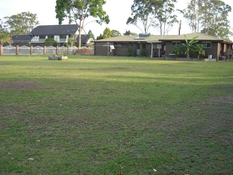 23 Whitehall Avenue, Birkdale QLD 4159