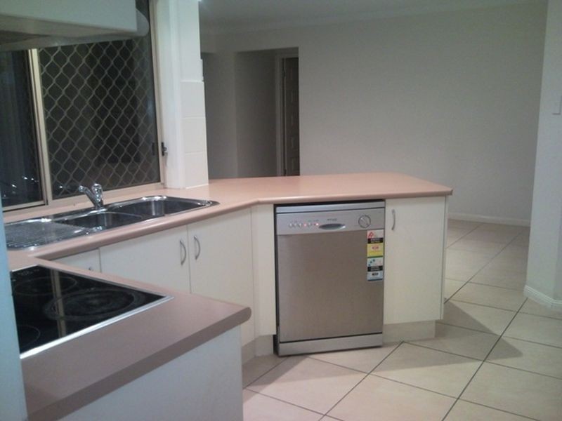 275 Herses Road, Eagleby QLD 4207
