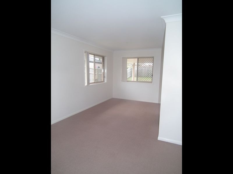 275 Herses Road, Eagleby QLD 4207