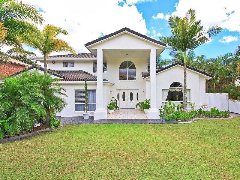 11 Carrington Place, Carindale QLD 4152