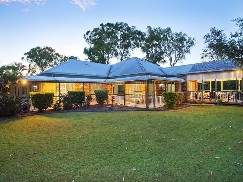 2 Solway Crescent, Carbrook QLD 4130