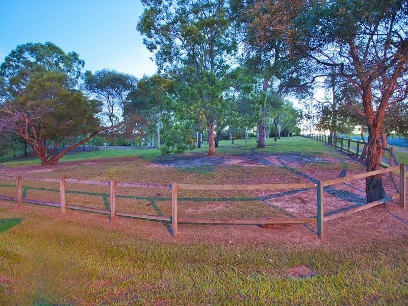 2 Solway Crescent, Carbrook QLD 4130