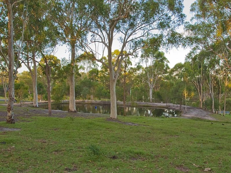 2 Solway Crescent, Carbrook QLD 4130