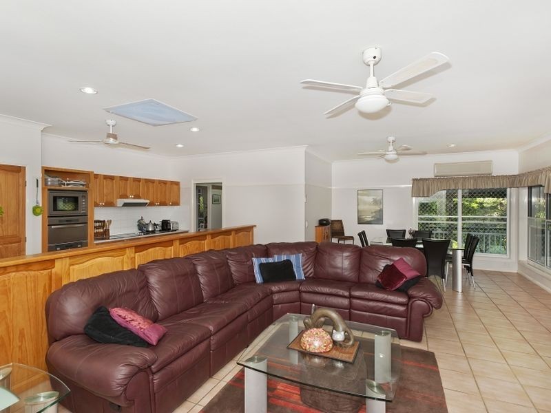 2 Solway Crescent, Carbrook QLD 4130