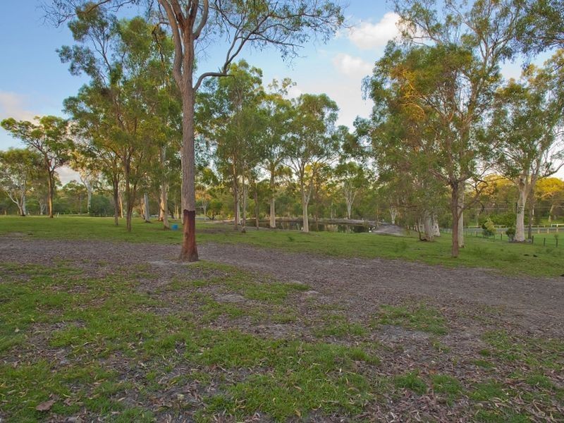 2 Solway Crescent, Carbrook QLD 4130
