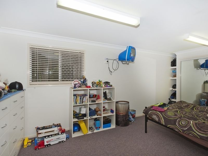 2 Solway Crescent, Carbrook QLD 4130