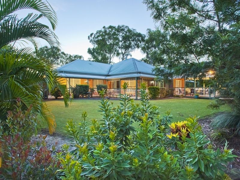 2 Solway Crescent, Carbrook QLD 4130