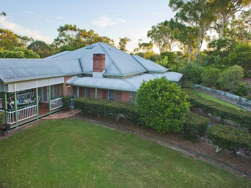 2 Solway Crescent, Carbrook QLD 4130