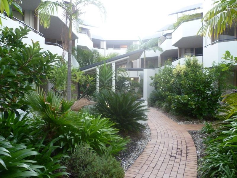 2/32 Newstead Terrace, Newstead QLD 4006