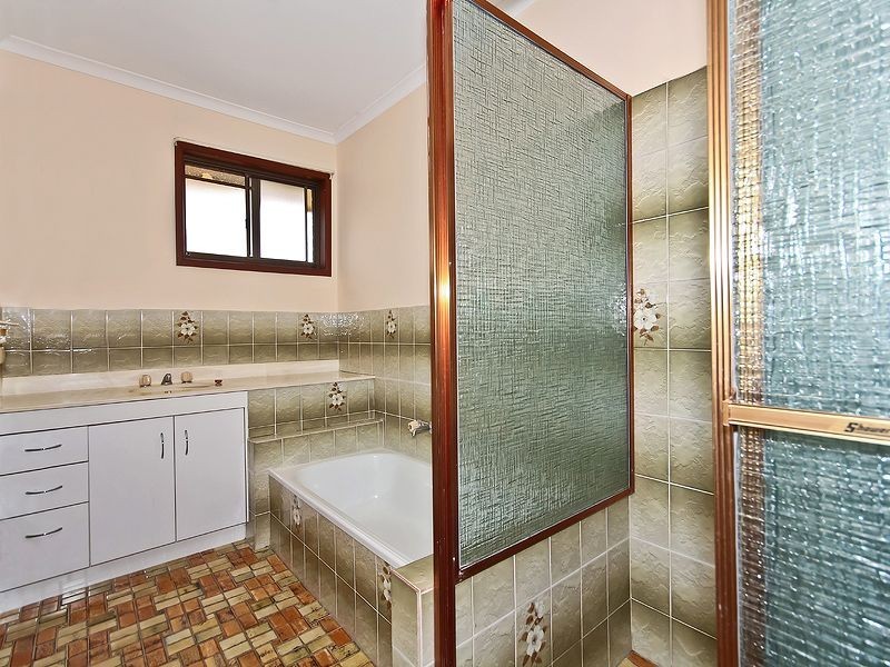 31 Hamilton Street, Redland Bay QLD 4165