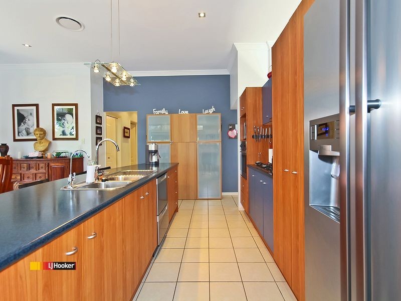 6 Kimbolton Drive, Redland Bay QLD 4165