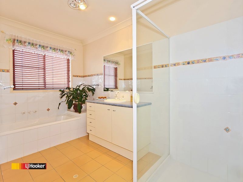 12 Dennison Court, Redland Bay QLD 4165