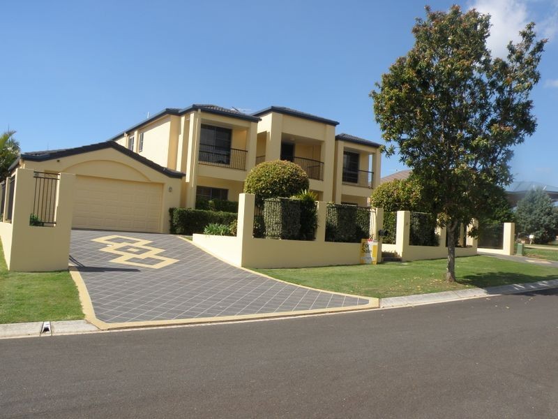 12 Dennison Court, Redland Bay QLD 4165