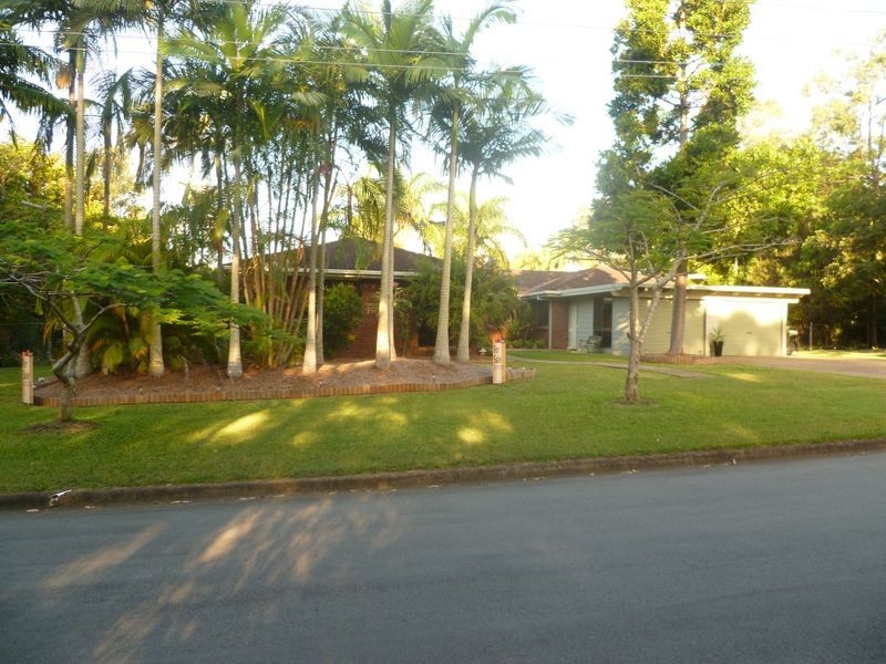 6 Watsonia Street, Redland Bay QLD 4165