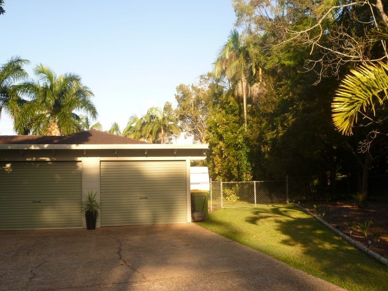 6 Watsonia Street, Redland Bay QLD 4165