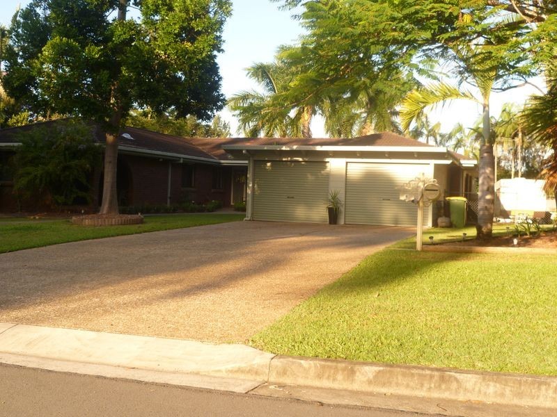 6 Watsonia Street, Redland Bay QLD 4165