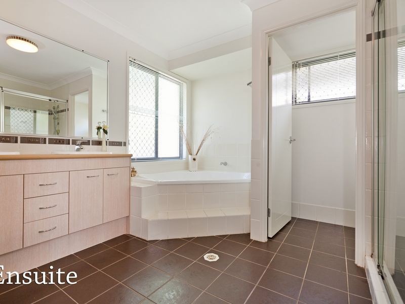 14 Discovery Place, Wellington Point QLD 4160