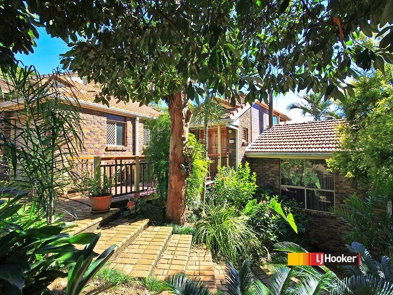 76 Main Avenue, Balmoral QLD 4171