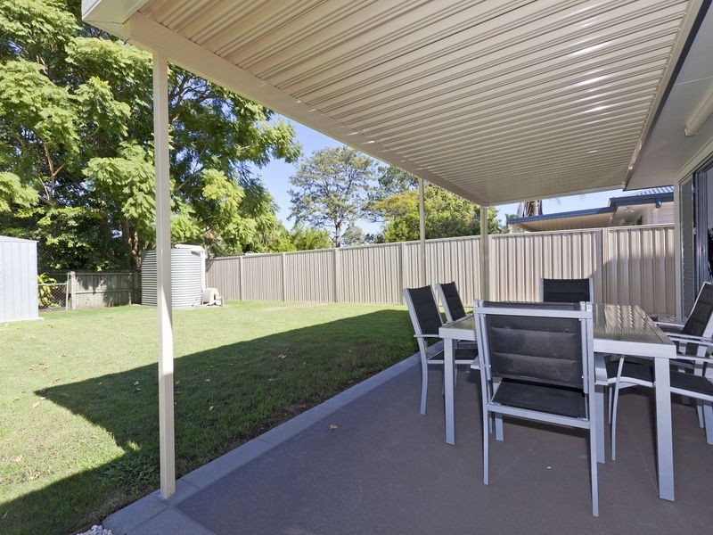 25 Rodney Street, Wynnum West QLD 4178