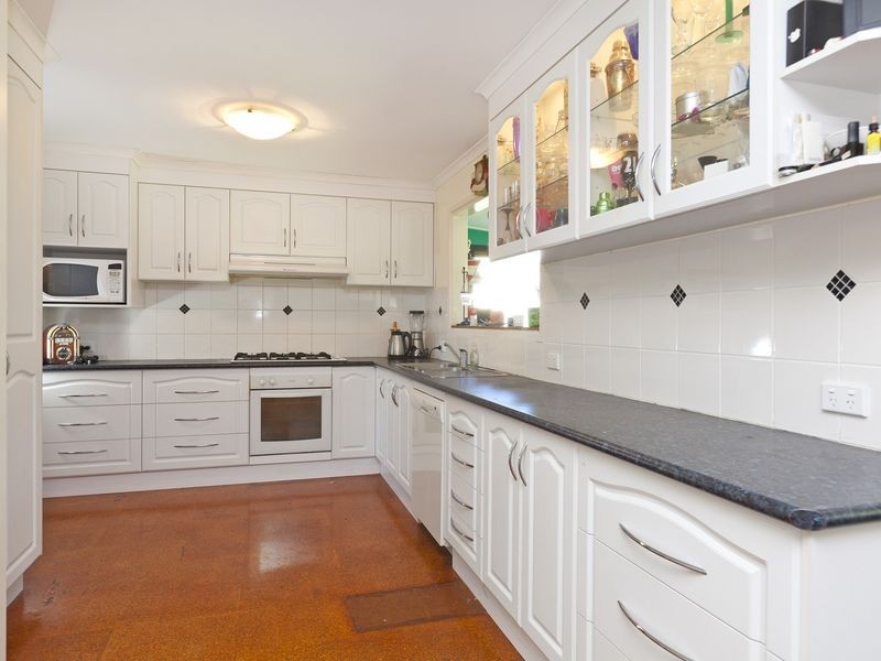 5 Bindo Place, Manly West QLD 4179