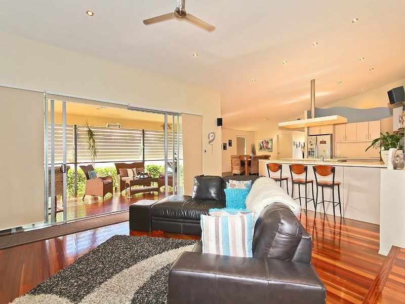 20 Kimbolton Drive, Redland Bay QLD 4165