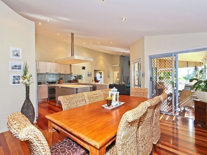 20 Kimbolton Drive, Redland Bay QLD 4165