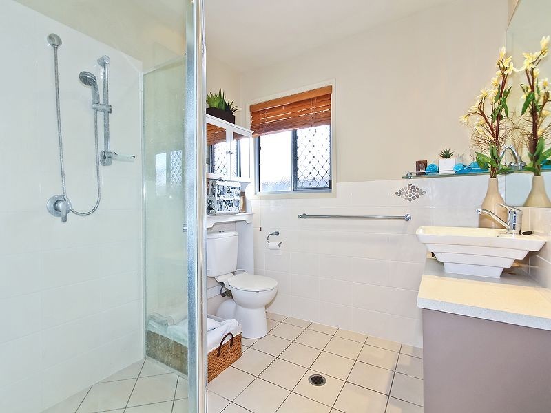 20 Kimbolton Drive, Redland Bay QLD 4165