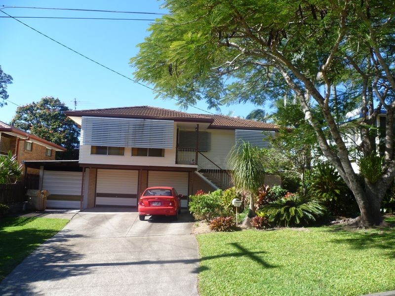 15 Parakeet Street, Birkdale QLD 4159