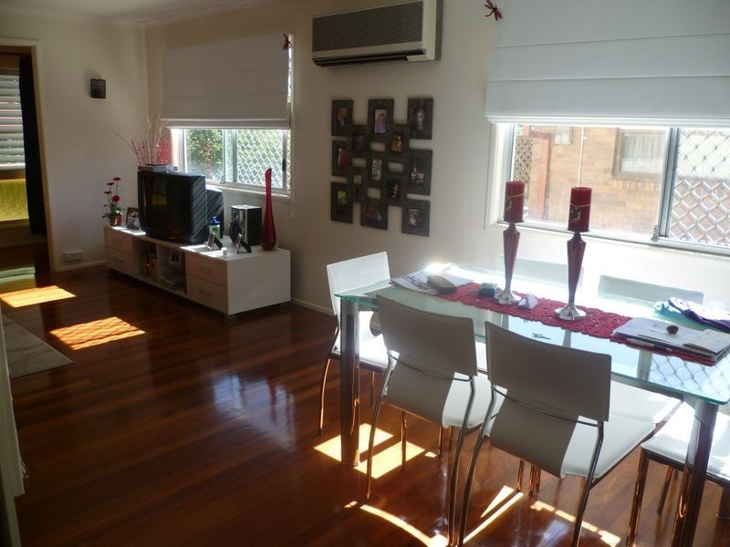 15 Parakeet Street, Birkdale QLD 4159