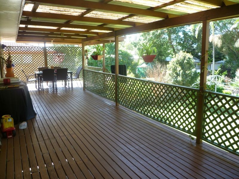 15 Parakeet Street, Birkdale QLD 4159