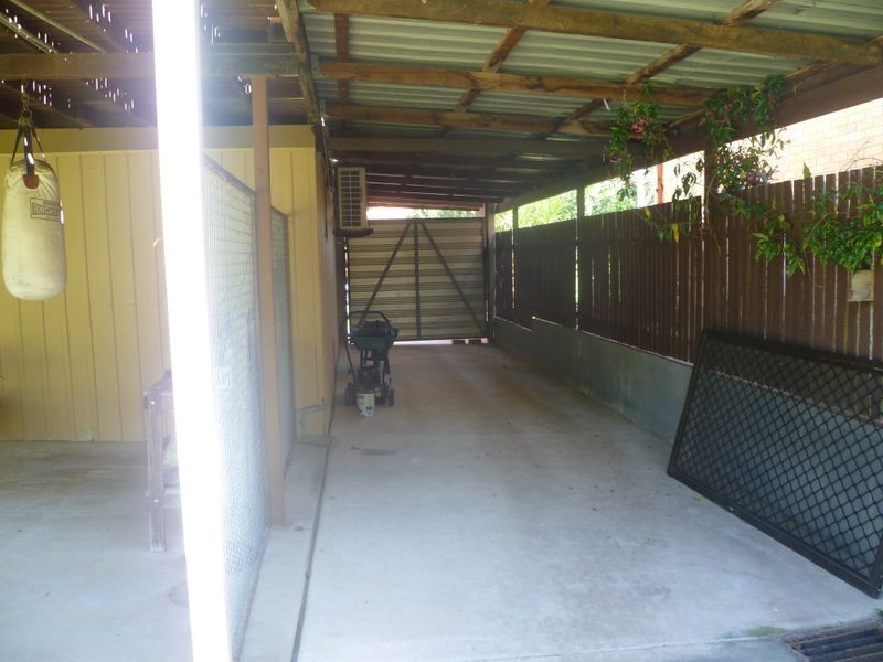 15 Parakeet Street, Birkdale QLD 4159
