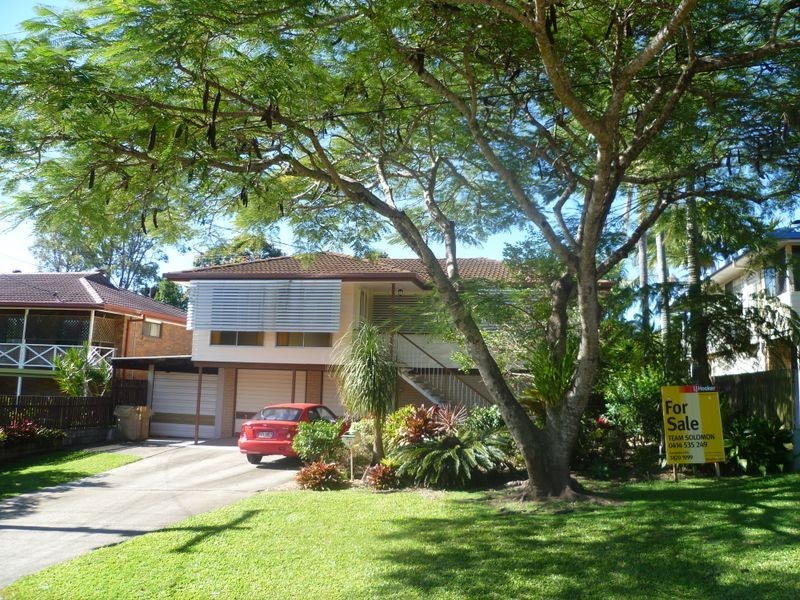 15 Parakeet Street, Birkdale QLD 4159