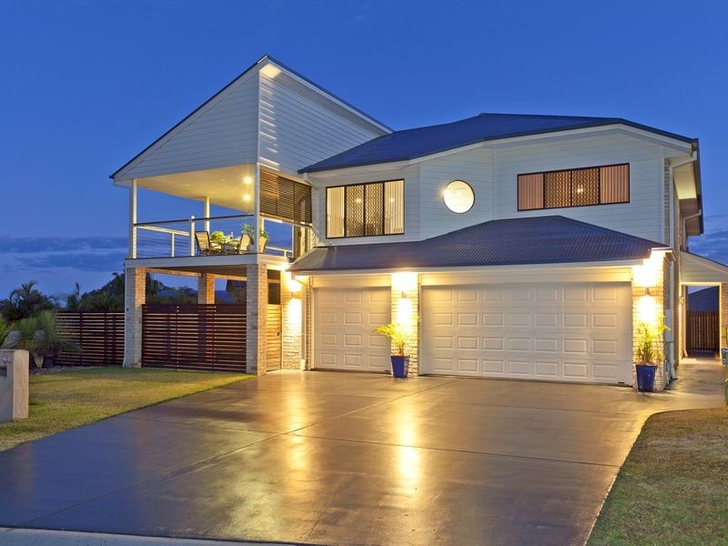68 Penzance Drive, Redland Bay QLD 4165