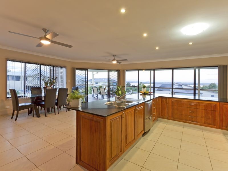 68 Penzance Drive, Redland Bay QLD 4165