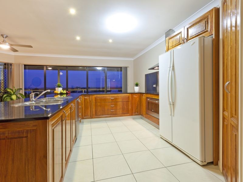 68 Penzance Drive, Redland Bay QLD 4165