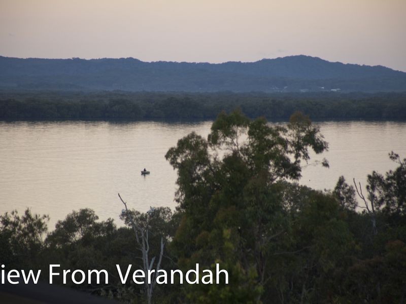 68 Penzance Drive, Redland Bay QLD 4165