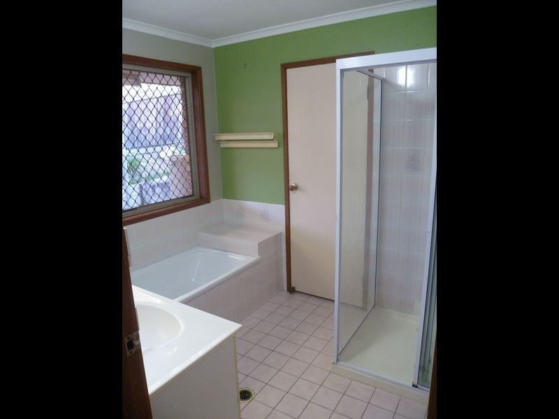 118 Crotona Rd, Alexandra Hills QLD 4161