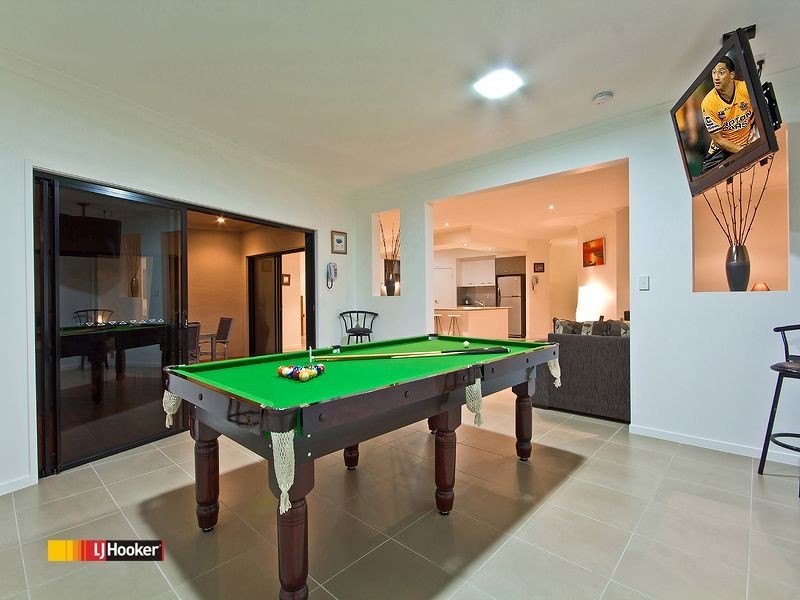 54 Hardy Road, Birkdale QLD 4159