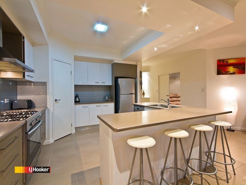 54 Hardy Road, Birkdale QLD 4159
