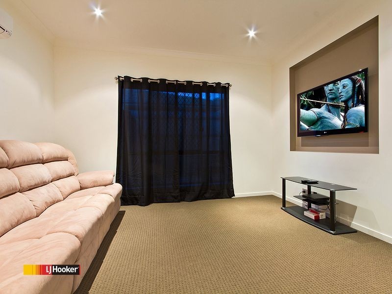 54 Hardy Road, Birkdale QLD 4159