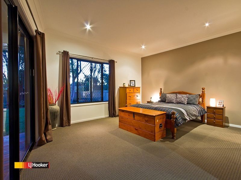 54 Hardy Road, Birkdale QLD 4159
