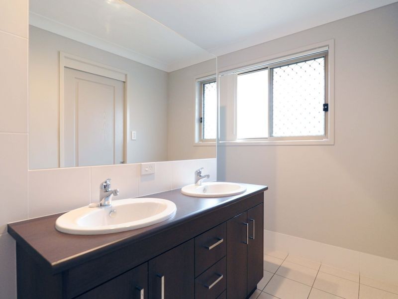 8 Venn Court, Wynnum West QLD 4178