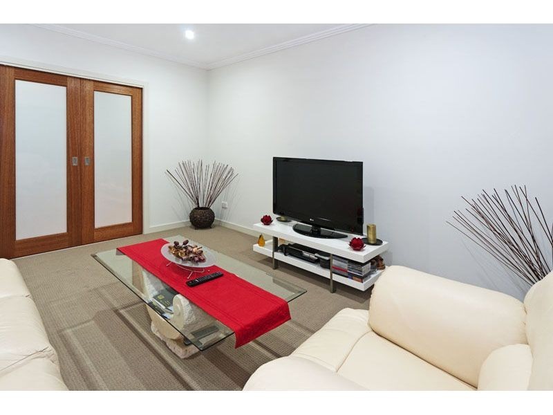 7 Feathertail Place, Wakerley QLD 4154