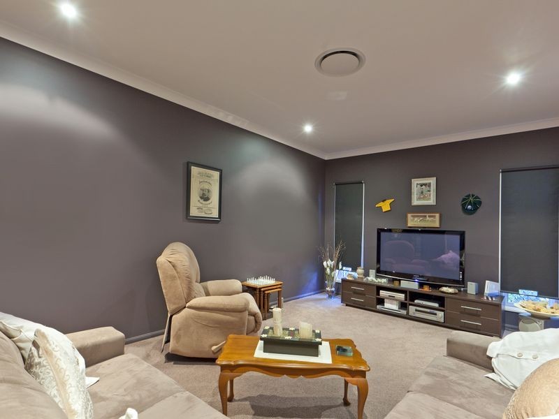 24 Haig Road, Birkdale QLD 4159