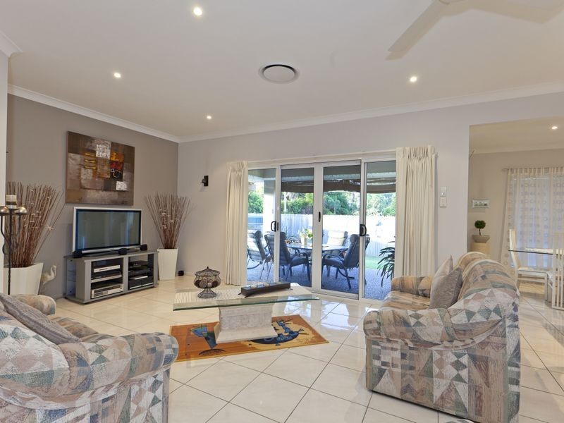 24 Haig Road, Birkdale QLD 4159