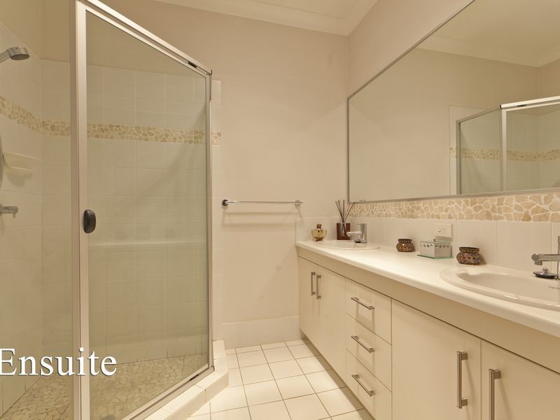 24 Haig Road, Birkdale QLD 4159