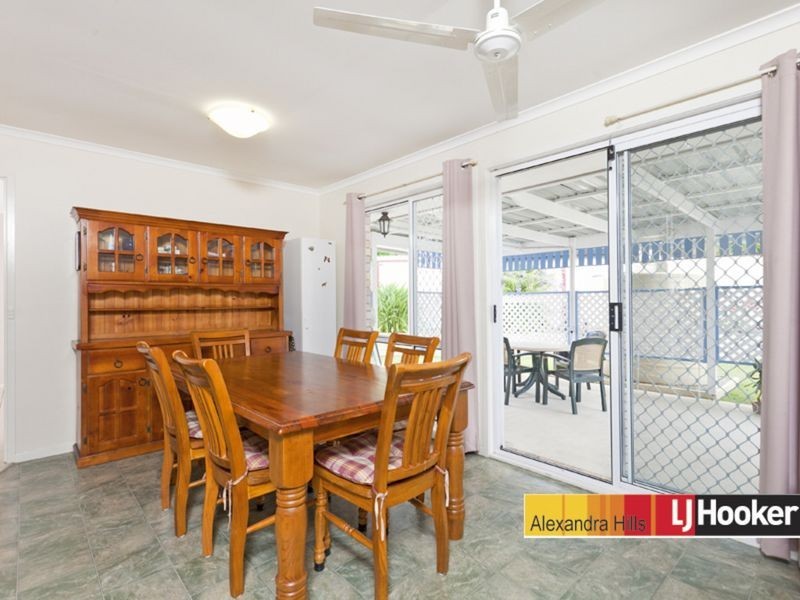 17 Ibrox Court, Regents Park QLD 4118