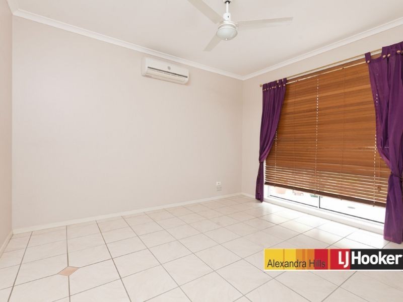 17 Ibrox Court, Regents Park QLD 4118