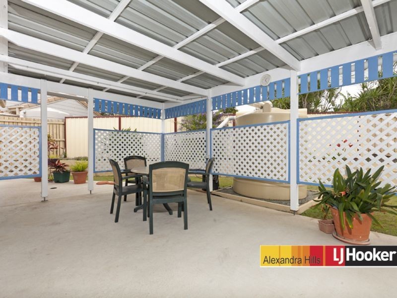 17 Ibrox Court, Regents Park QLD 4118