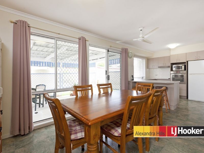 17 Ibrox Court, Regents Park QLD 4118